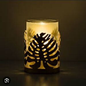 Scentsy Black and Cream Leaf Candle Holder